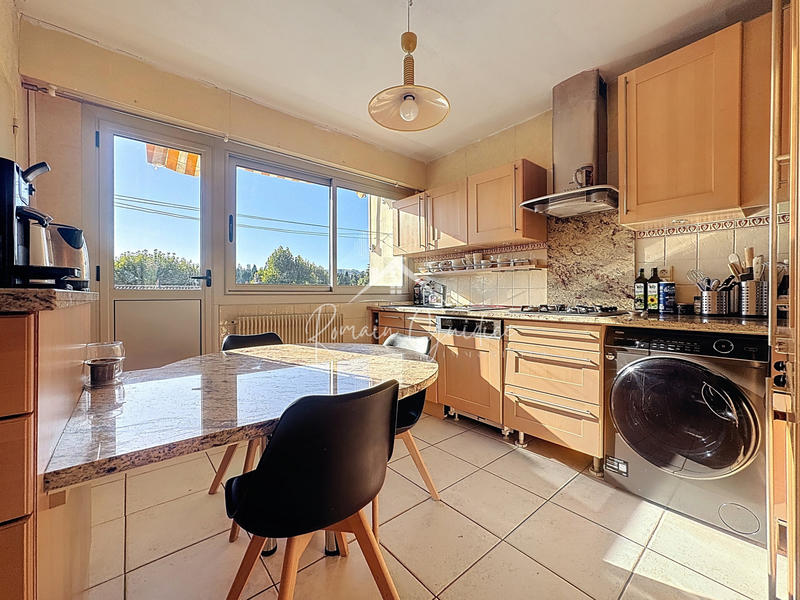 Appartement - 110 m² - 5 pièces