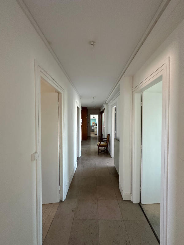 Appartement - 125 m² - 5 pièces