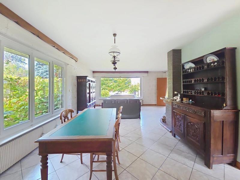 Maison - 198 m² - 8 pièces