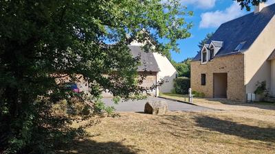 Maison - 94 m² - 5 pièces