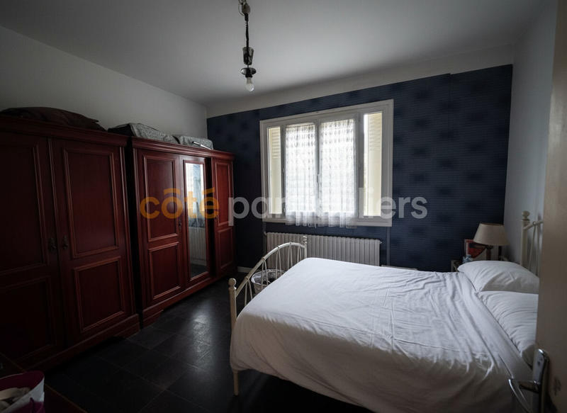 Maison - 225 m² - 6 pièces