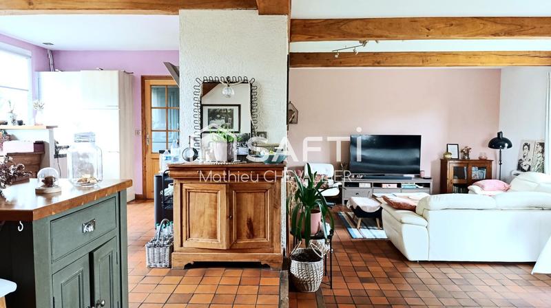 Maison - 163 m² - 8 pièces