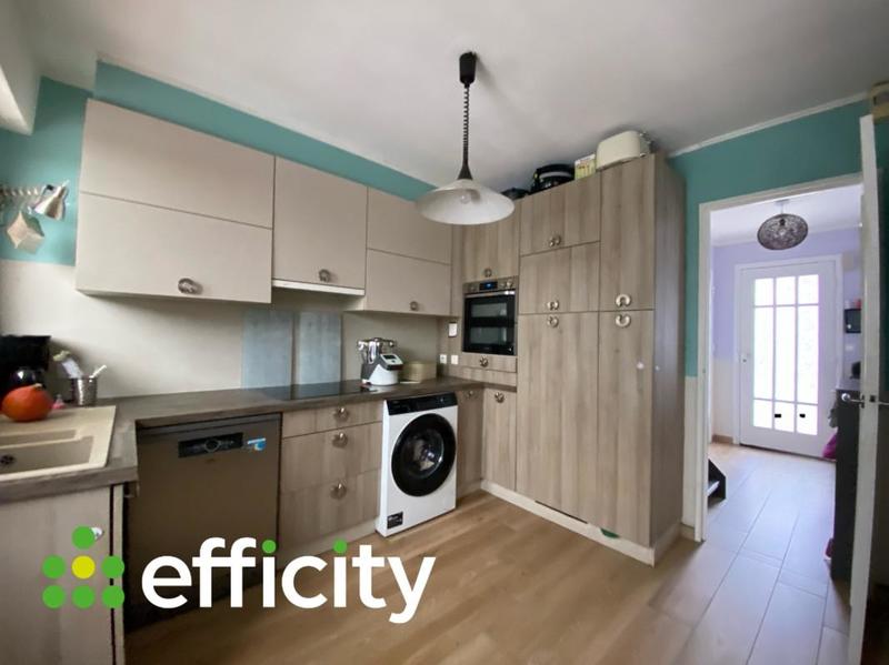 Maison - 98 m² - 5 pièces