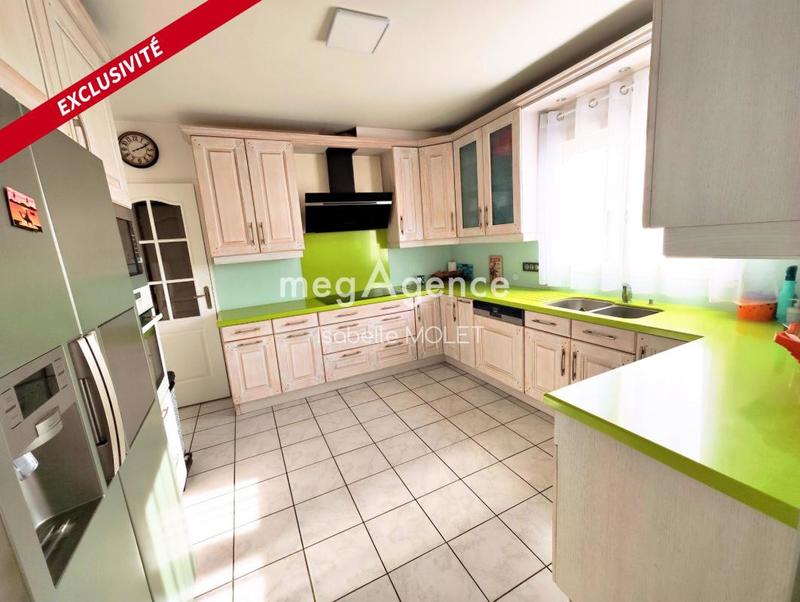 Maison traditionnelle - 160 m² - 7 pièces