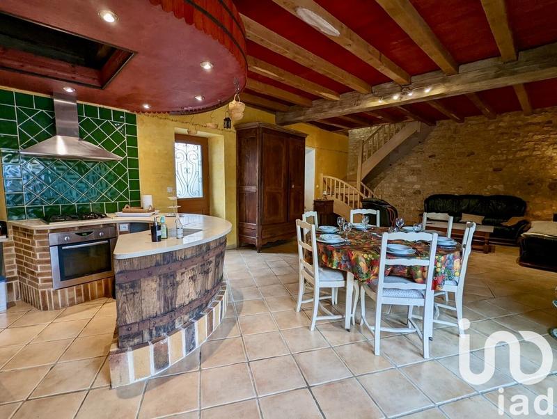 Maison - 360 m² - 19 pièces