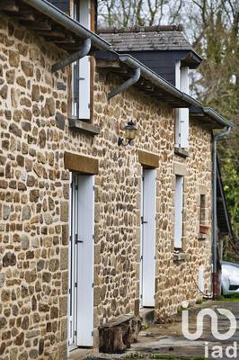 Maison - 137 m² - 6 pièces