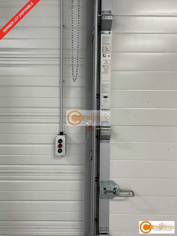 Local d'activité / Entrepôt - 374 m²