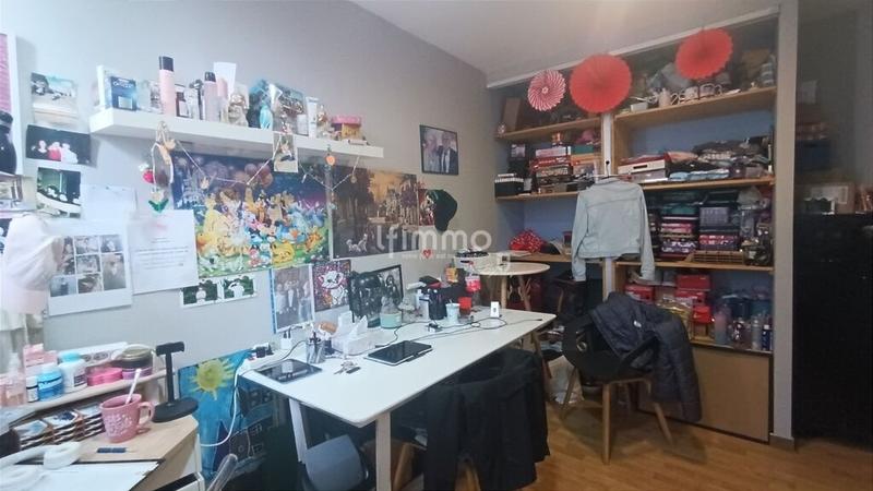 Maison - 250 m² - 12 pièces