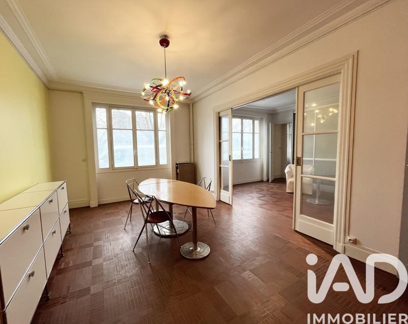Appartement - 90 m² - 3 pièces