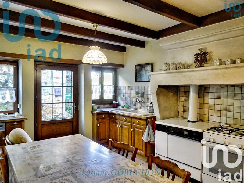 Maison - 246 m² - 11 pièces