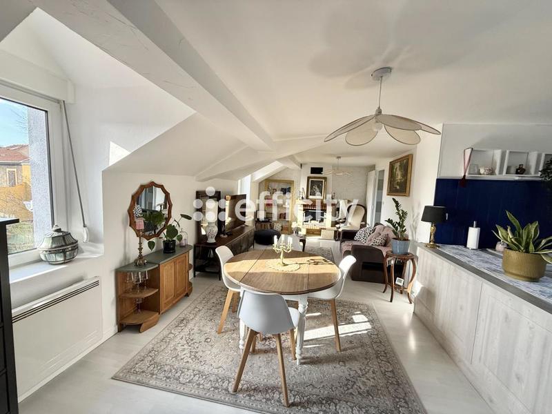 Maison - 139 m² - 6 pièces