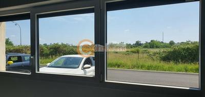 Local d'activité / Entrepôt - 224 m²