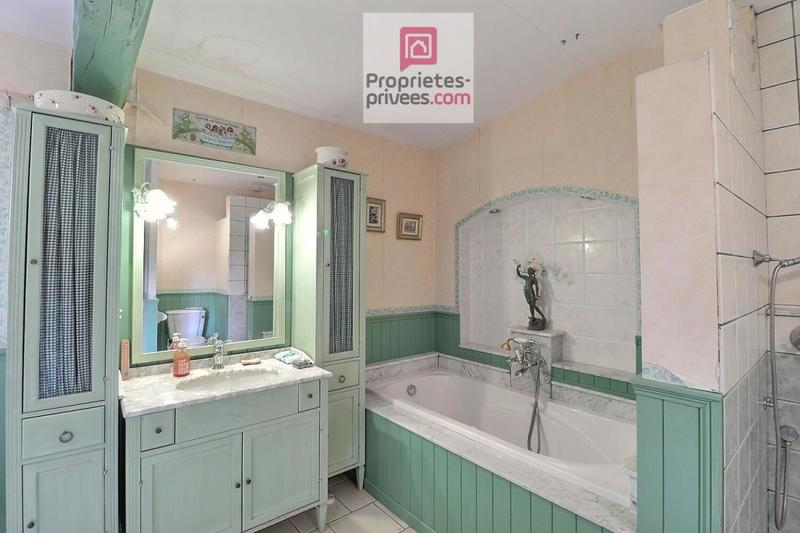 Maison - 433 m² - 19 pièces