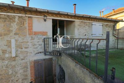 Maison - 180 m² - 7 pièces