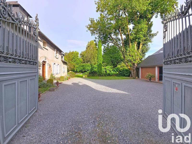 Maison - 219 m² - 7 pièces