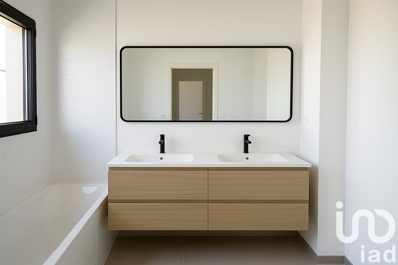 Maison - 121 m² - 6 pièces