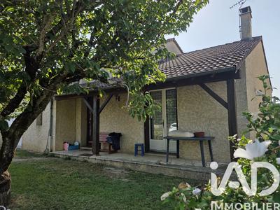 Maison de village - 110 m² - 4 pièces