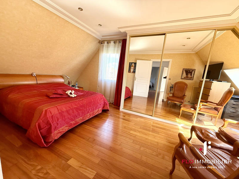 Maison - 140 m² - 7 pièces