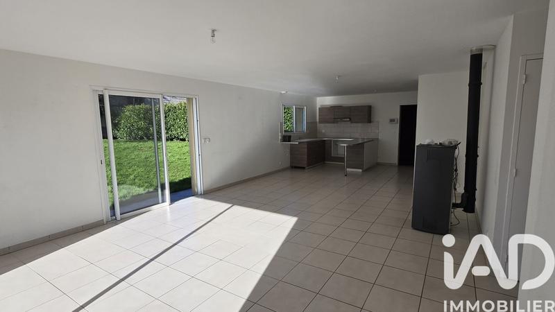 Maison - 95 m² - 4 pièces