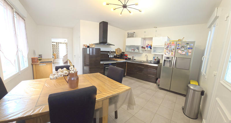 Maison - 145 m² - 5 pièces