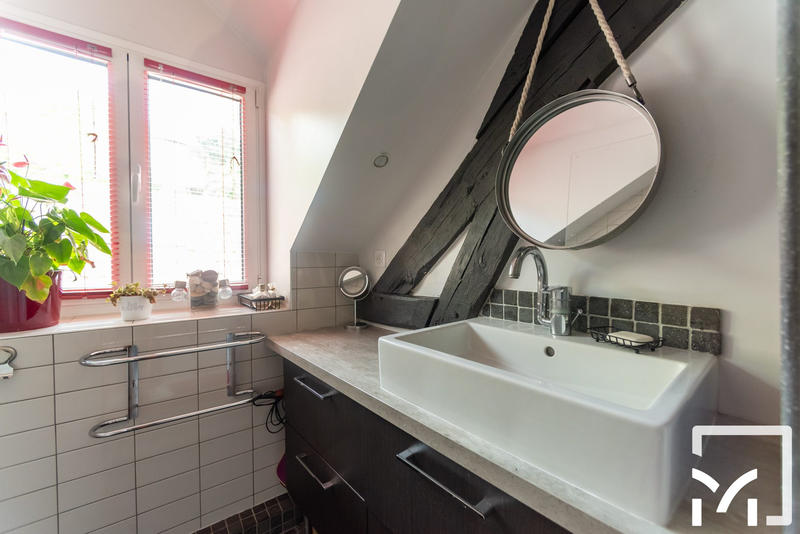 Appartement - 102 m² - 4 pièces