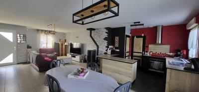 Maison - 94 m² - 5 pièces