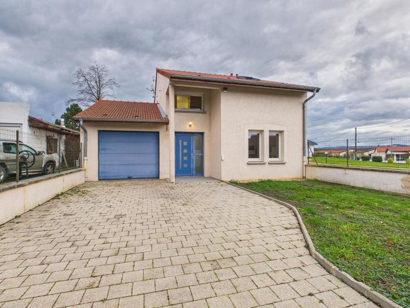 Maison - 140 m² - 6 pièces