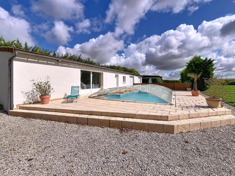 Pavillon - 210 m² - 8 pièces