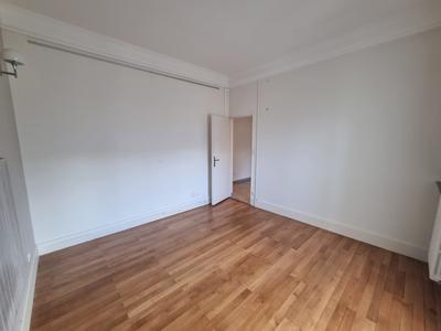 Appartement - 80 m² - 3 pièces
