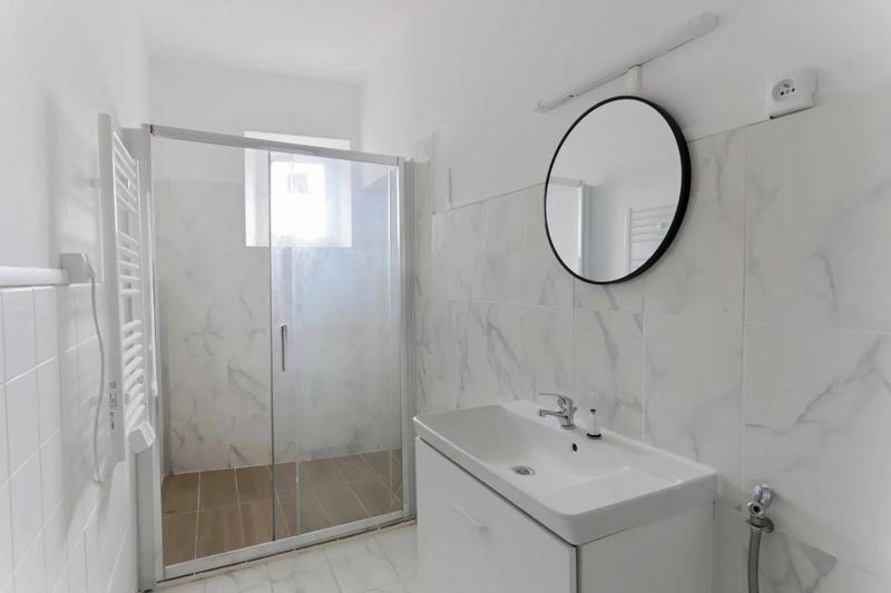 Appartement - 600 m² - 25 pièces