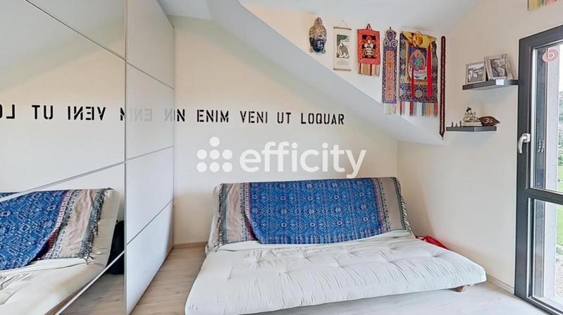 Maison - 161 m² - 7 pièces