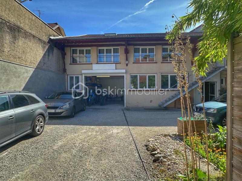 Bureau - 145 m² - 1 pièce