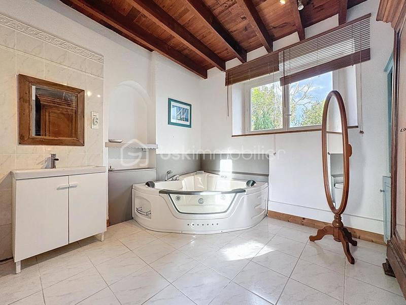 Maison en pierre - 120 m² - 4 pièces