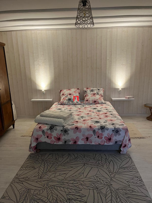 Maison - 229 m² - 5 pièces