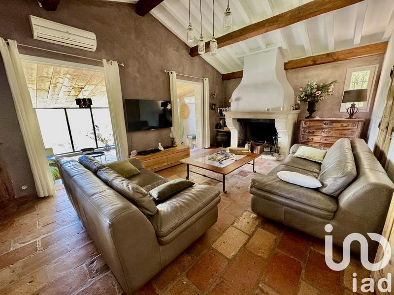 Maison - 230 m² - 8 pièces