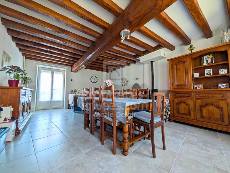 Maison - 98 m² - 3 pièces