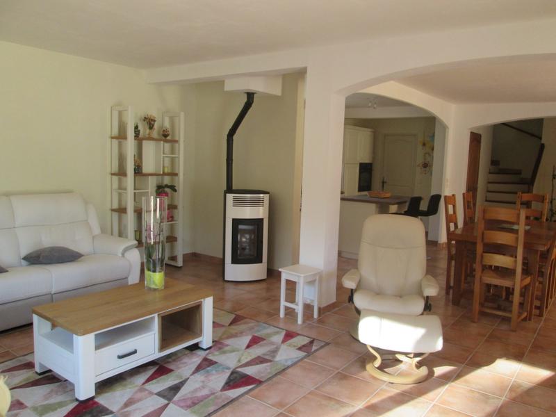 Maison - 140 m² - 5 pièces