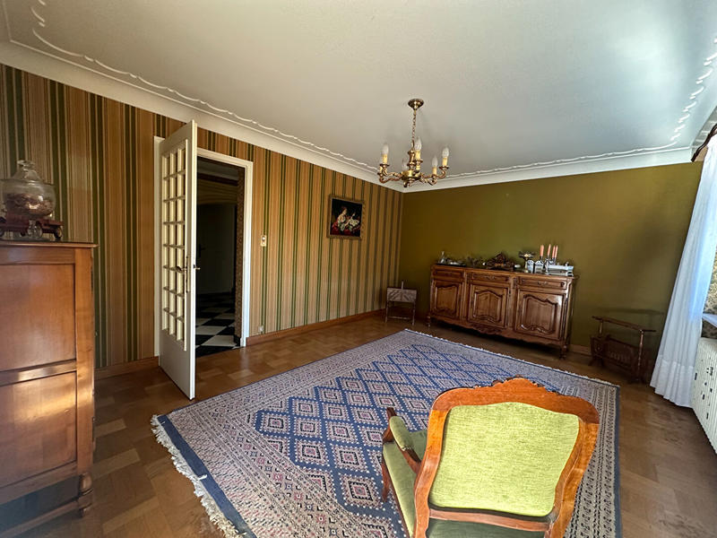 Maison - 231 m² - 6 pièces