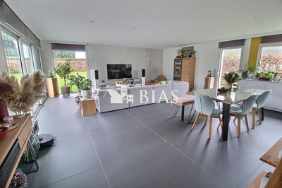 Maison contemporaine - 186 m² - 6 pièces