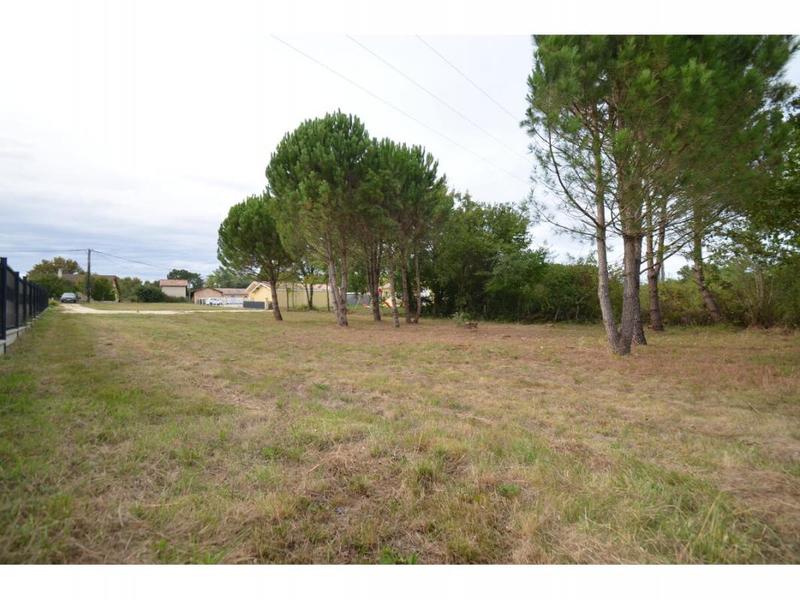 Terrain constructible - 1 639 m²