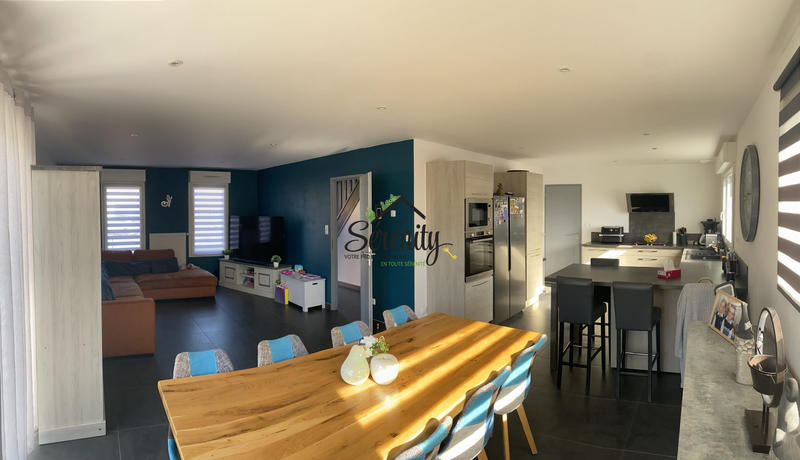 Maison - 95 m² - 4 pièces