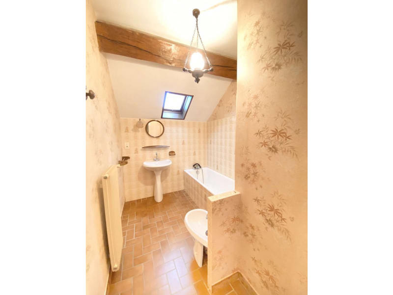 Maison - 210 m² - 8 pièces