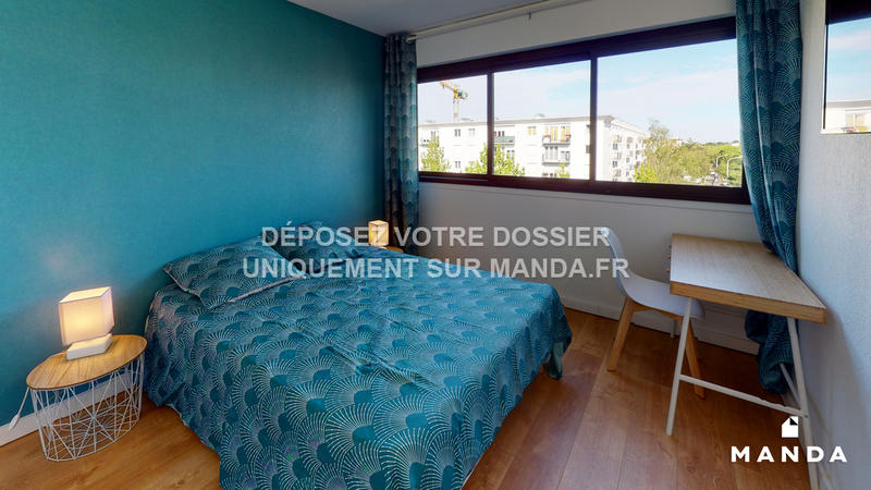 Chambre - 12 m² - 5 pièces