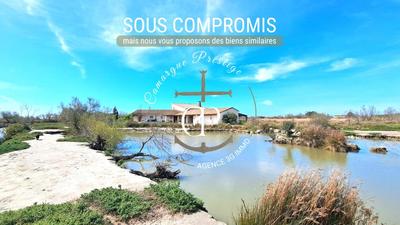 Propriété - 255 m² - 9 pièces