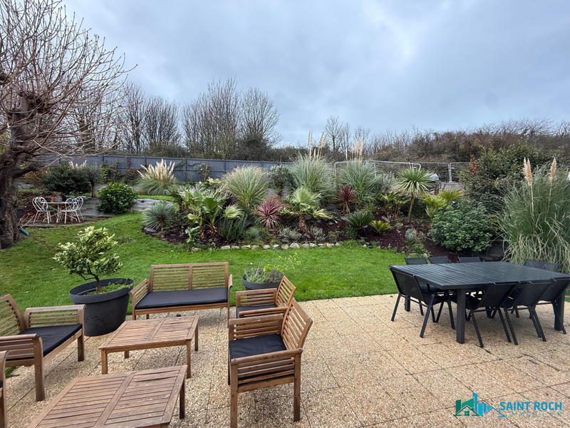 Maison - 177 m² - 7 pièces