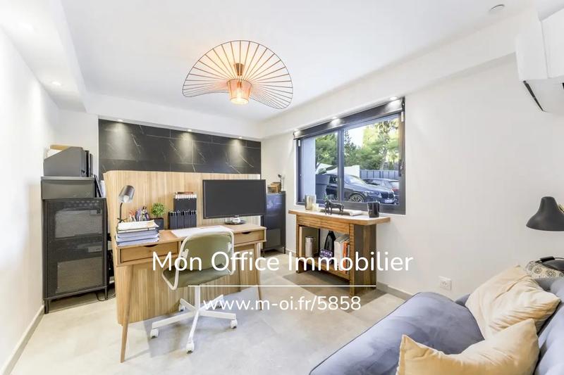 Maison - 185 m² - 7 pièces