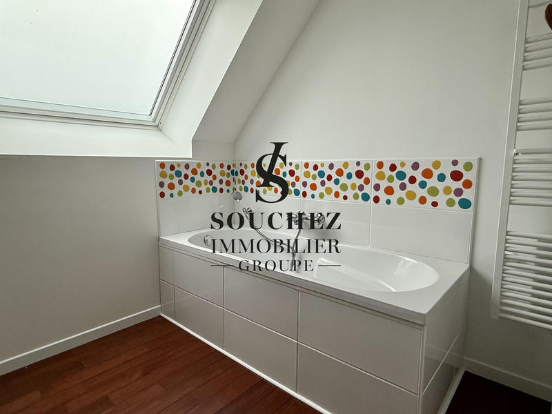 Maison - 134 m² - 8 pièces