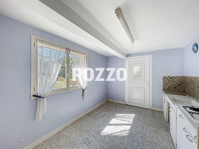 Maison - 160 m² - 8 pièces