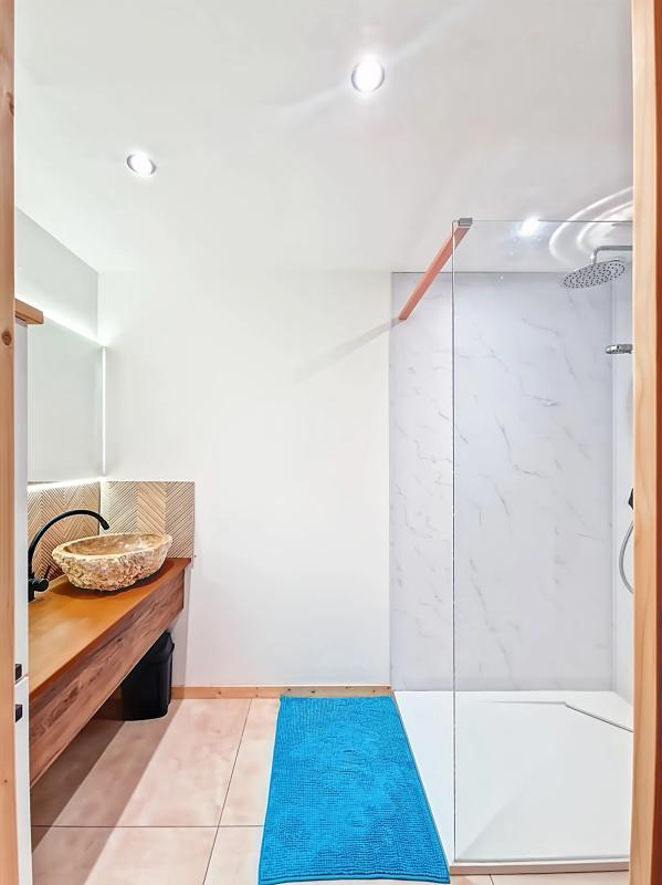 Maison - 287 m² - 8 pièces