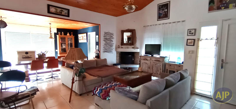 Villa - 215 m² - 6 pièces